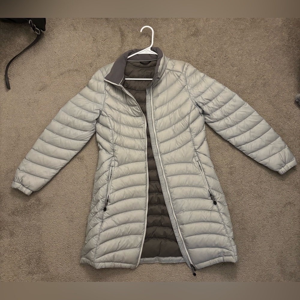 L.L BEAN WOMENS 850 ULTRALIGHT WINTER JACKET
